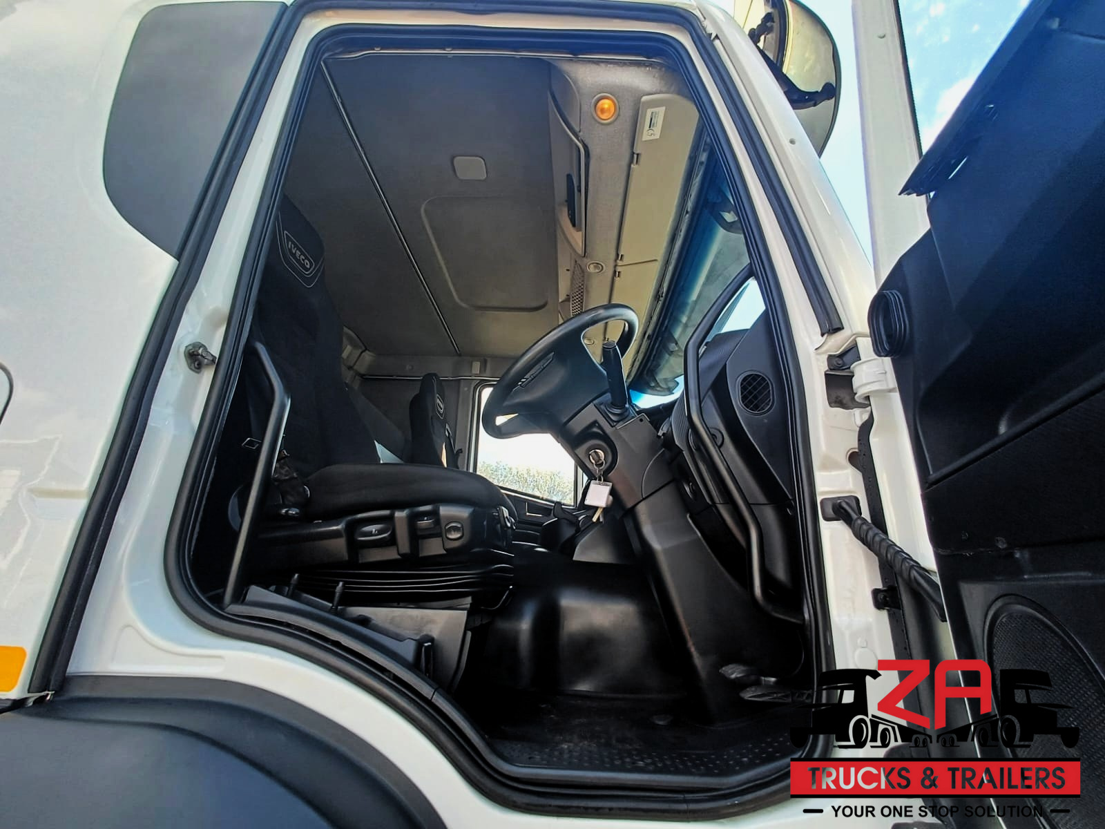 2020 IVECO TRAKKER 440 10 CUBE TIPPER #11369